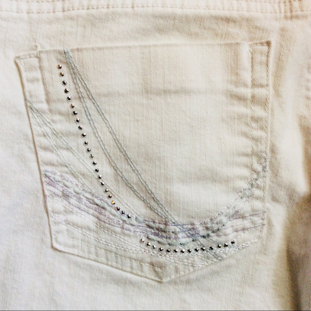 Style &Co White Capris Jeans - Picture 6 of 6